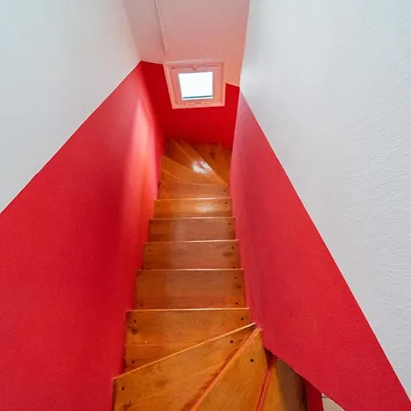 Captain's Maisonette