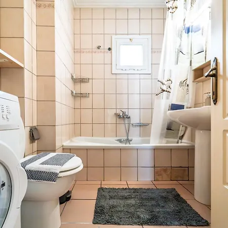 Captain's Maisonette *